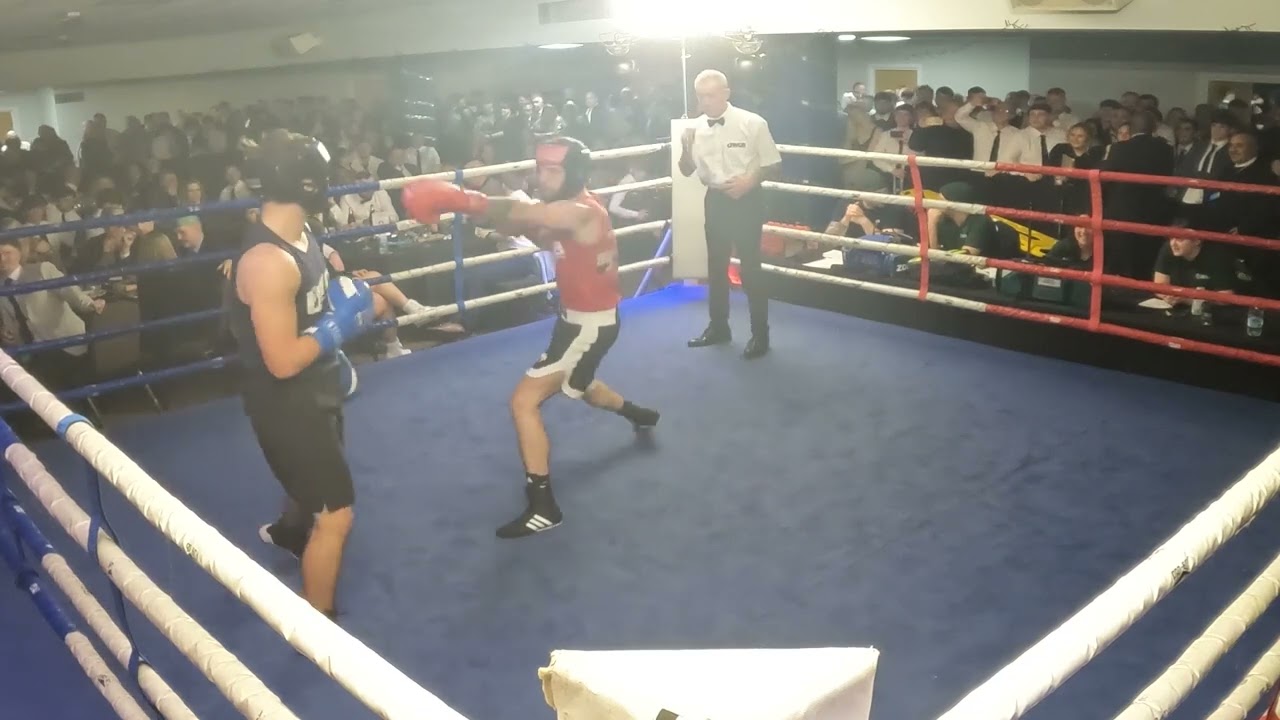 WIGAN   UWCB   LAURENCE CLARKE VS LEO DAVIDSON LUND