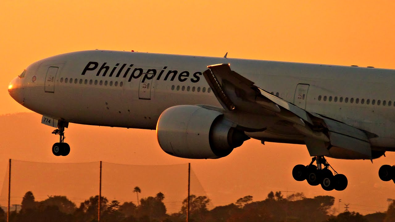 SUNSET ARRIVALS | Planespotting at Los Angeles Airport (LAX) | 2016 | ✈