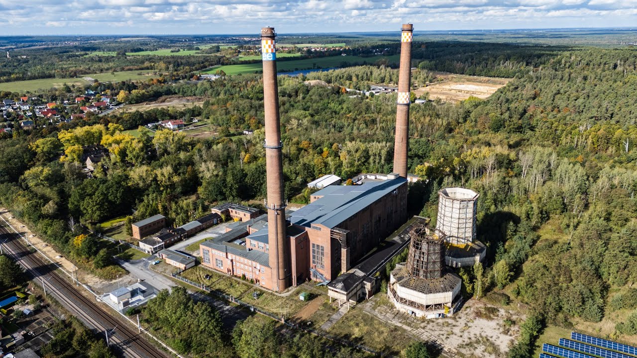 Abandoned 1926 Power Plant Frozen in Time