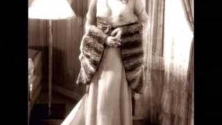 sexy harlow.