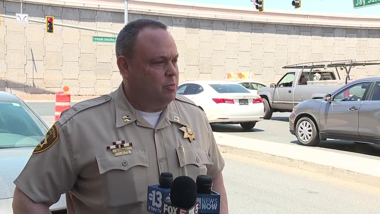 Breaking: Police update on SWAT standoff at Caesars Palace - YouTube