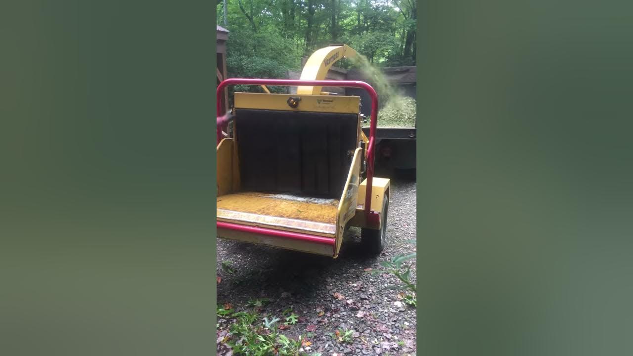 2014 Vermeer BC900XL in - YouTube