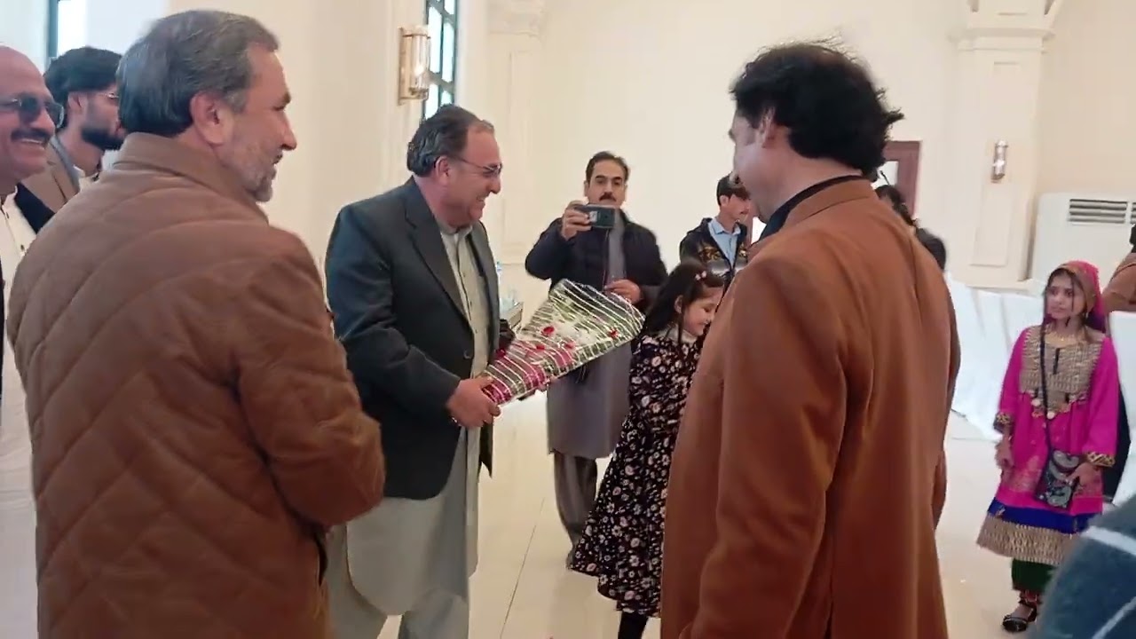 Chief guest Himayatullah mayar arrived at Alhamra Mardan For Art Exhibition by Ajmal shah Ajmalain.