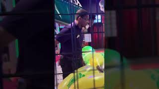 ❗️Human Claw Machine❗️ #kalahariresort #pennsylvania #family #fun #waterpark #arcade