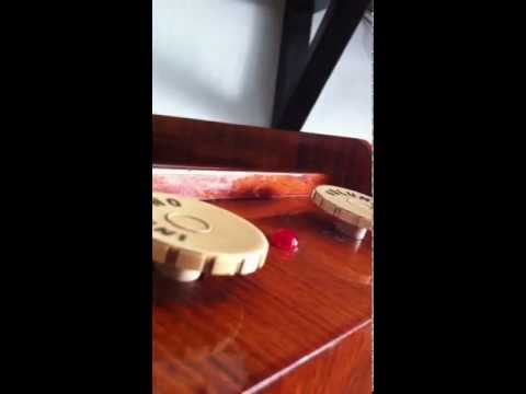 Phil Collins - I wish it would rain down (50s turntable)
