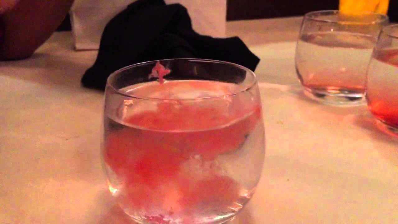 What will happen when you put cotton candy in water? - YouTube