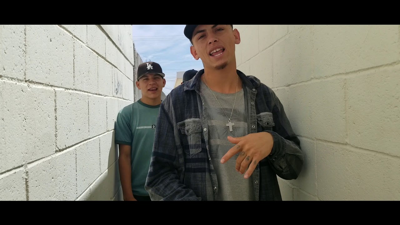 Doble R - "No estamos jugando"🎶👽