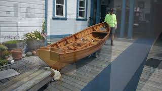 Dolphin Club Rowing Training : Preparing a Wooden Boat to row