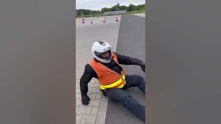 Stoppie / Zbigniew 61 lat i jego pierwszy raz / WORD Łódź / egzamin kategorii A / #shorts