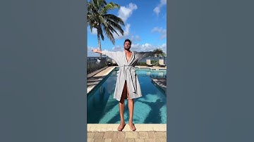 How to get ready for the beach in 3 seconds 🪄 Happy Speedo Saturday! Swimwear 🍸 @juliaclancey