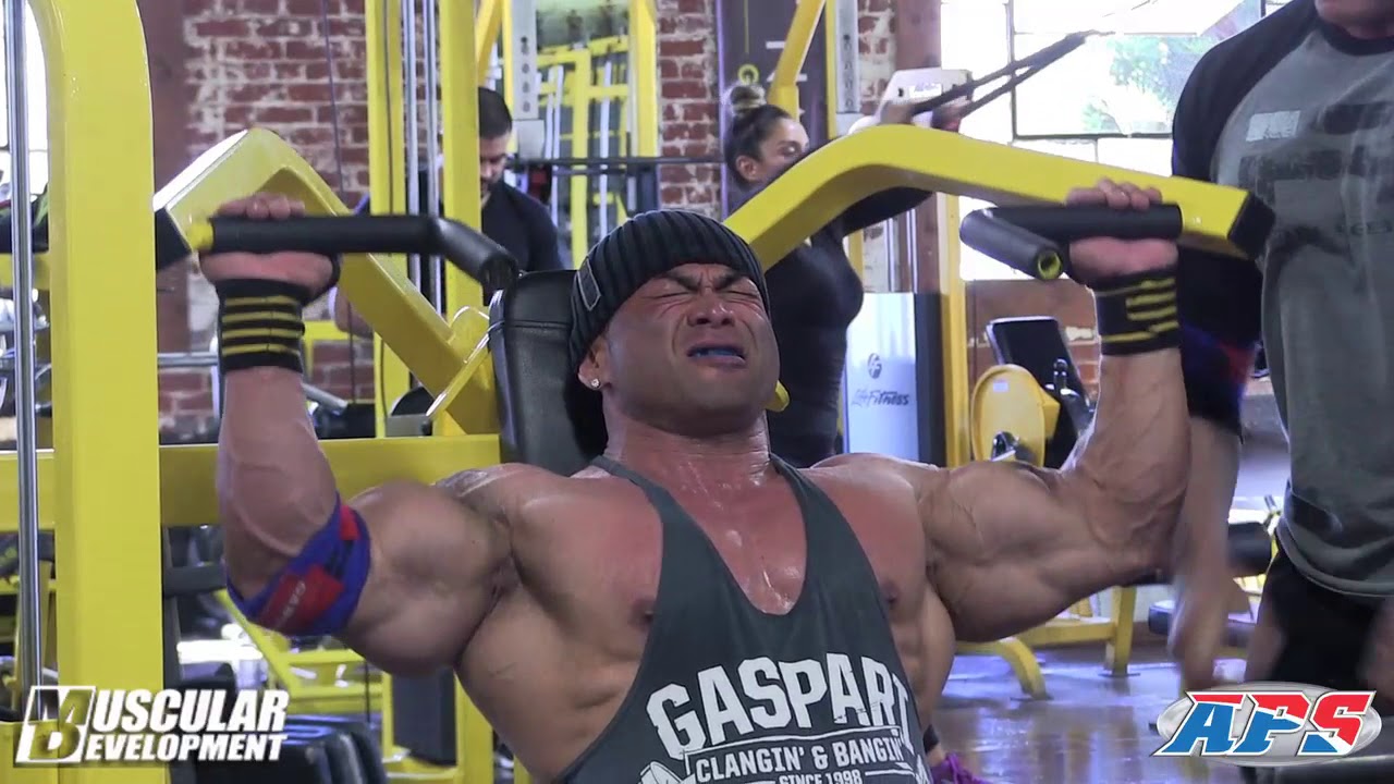 Хидэ Ямагиши тренирует плечи с Милошем — 3 дня | IFBB Indy Pro 2018