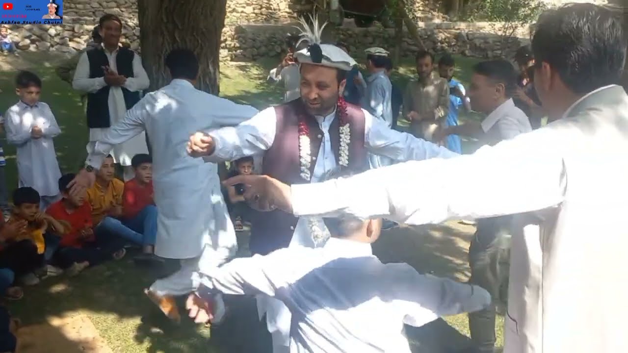 Boni golo program.. Ashfaq ostaz  & Group chitrali music 