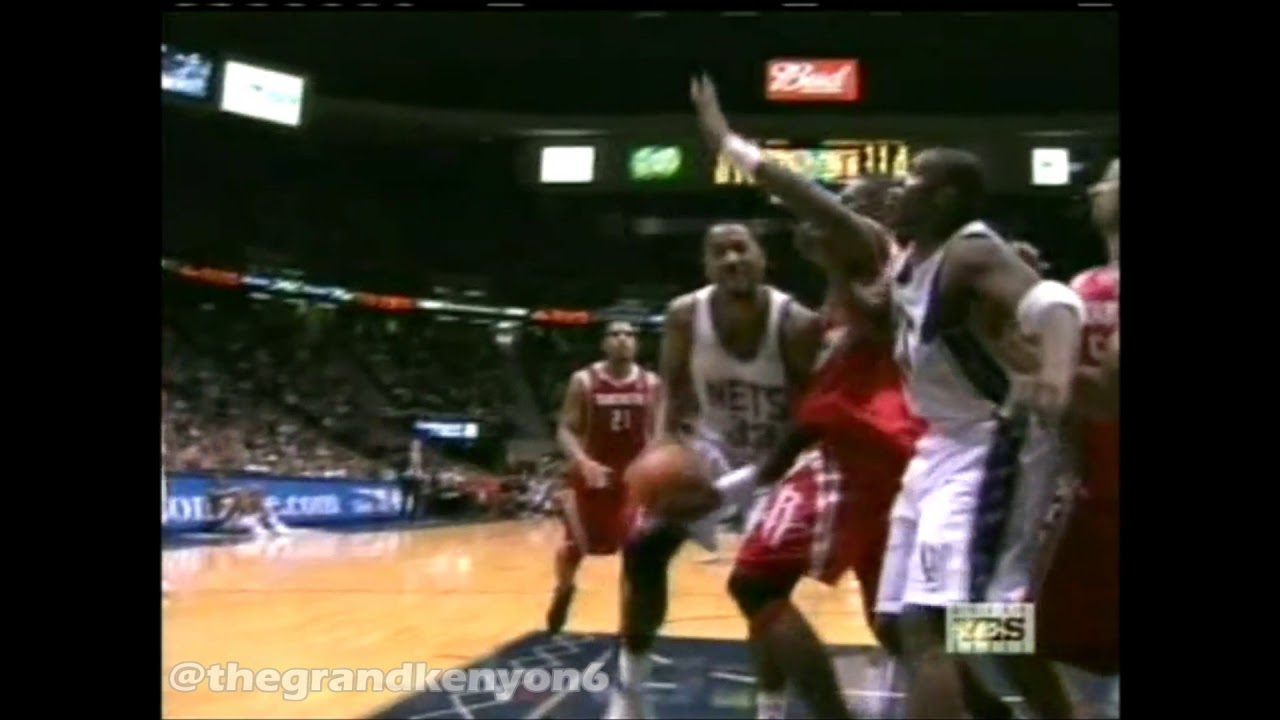 Hoya paranoia! Dikembe Mutombo with 2 rejections in a row on Alonzo Mourning in the same sequence