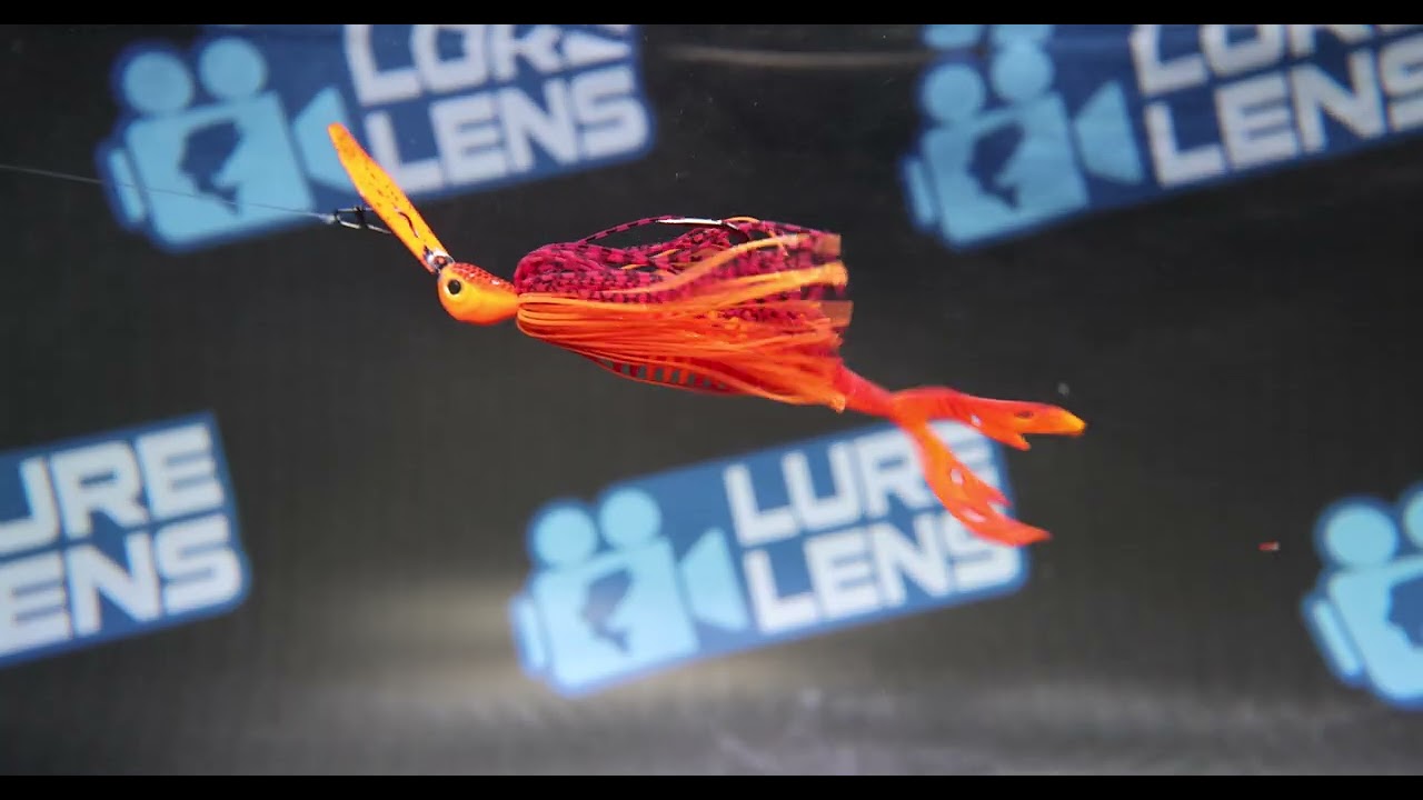 Big Bite Baits Kamikaze Swimon on Z-Man Evergreen Jackhammer (Slowmo Underwater Swim Test)