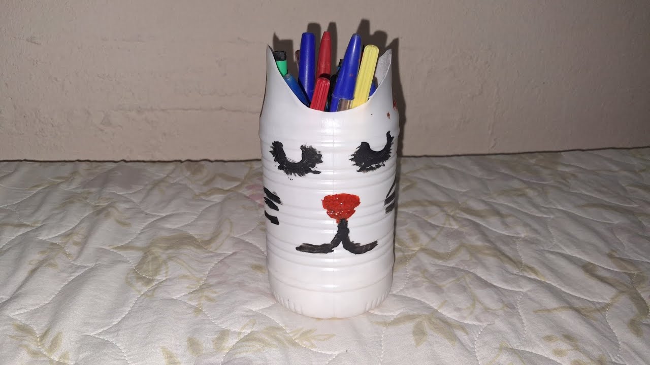 IDÉIA FEITA COM EMBALAGEM DE IOGURTE 