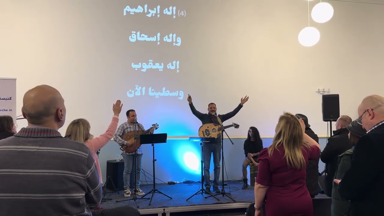 هللويا فوق الرياسات المرنم فايز عدلي والمرنم باسم إبراهيم 