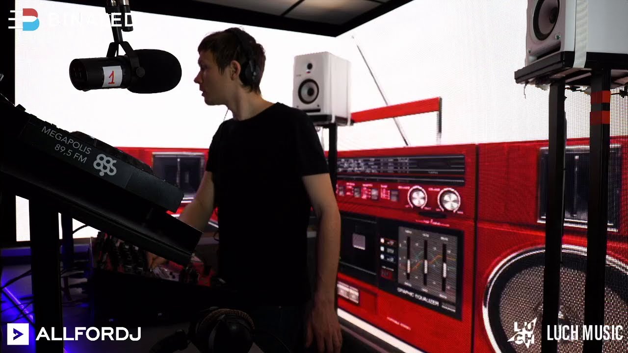 Luch Stream /  Drum and bass / check