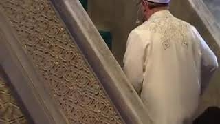 Ayasofya'da kılınan Cuma namazında Diyanet İşleri Başkanı Ali Erbaş elinde kılıç anlamı nedir
