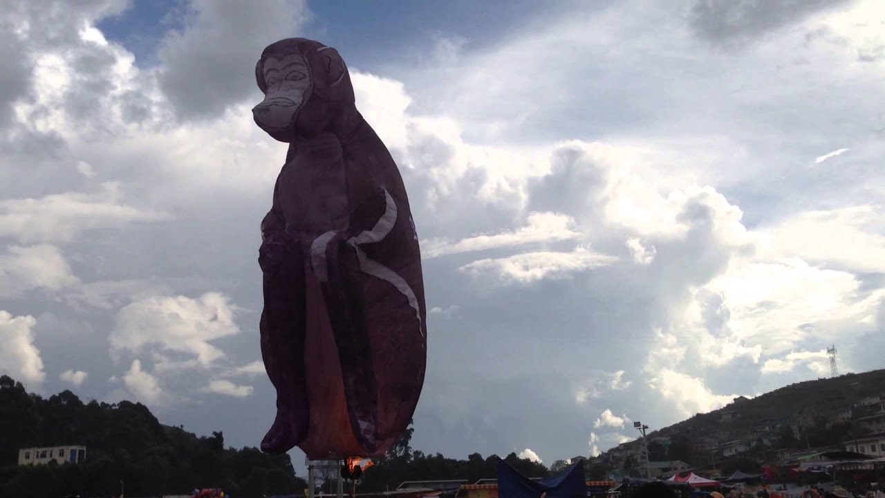 Taunggyi Hot Air Balloon Festival Nov 2014