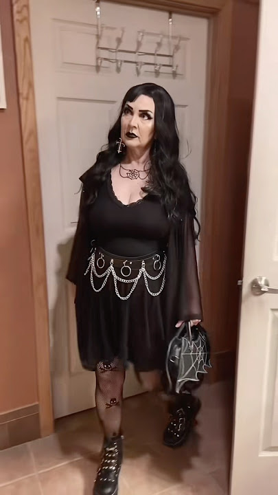Moms dress like their daughters 😱 #shorts #edit #trollface