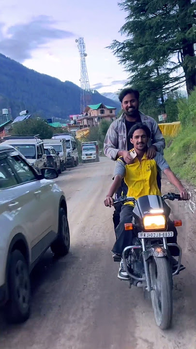 Aate jate KhoobSurat #Manali #love #hindisong #music #viral #manalidey #travel #mountains
