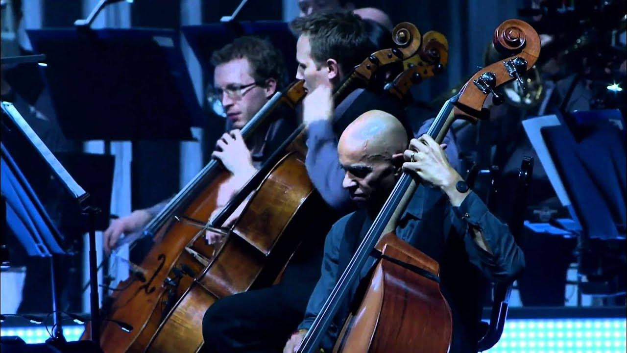 Sting - Every Little Thing She Does is Magic (Live - Berlin 2010, HD) Sting - Every Little Thing She Does is Magic (Live - Berlin 2010, HD)