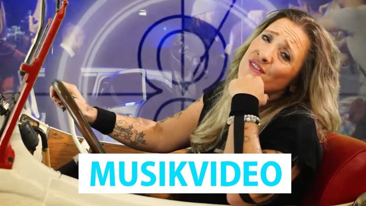 Daniela Alfinito - Hollywood (offizielles Video)
