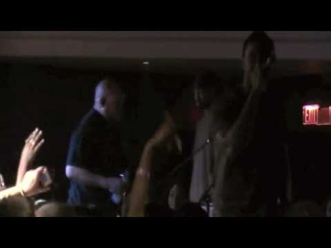 Jeremih Performs Live @ The Purple Moon Night Club...