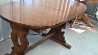 Solid oak extendable dining table Details