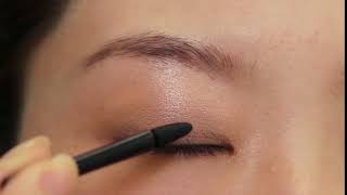 AUBE Couture Brush Hitonuri Shadow How to Use