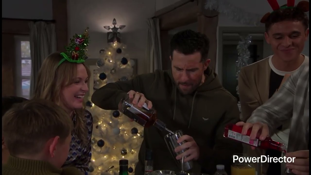 Emmerdale-Charity & Vanessa spend Christmas with their family but Chairty fear Vanessa may blab (25/