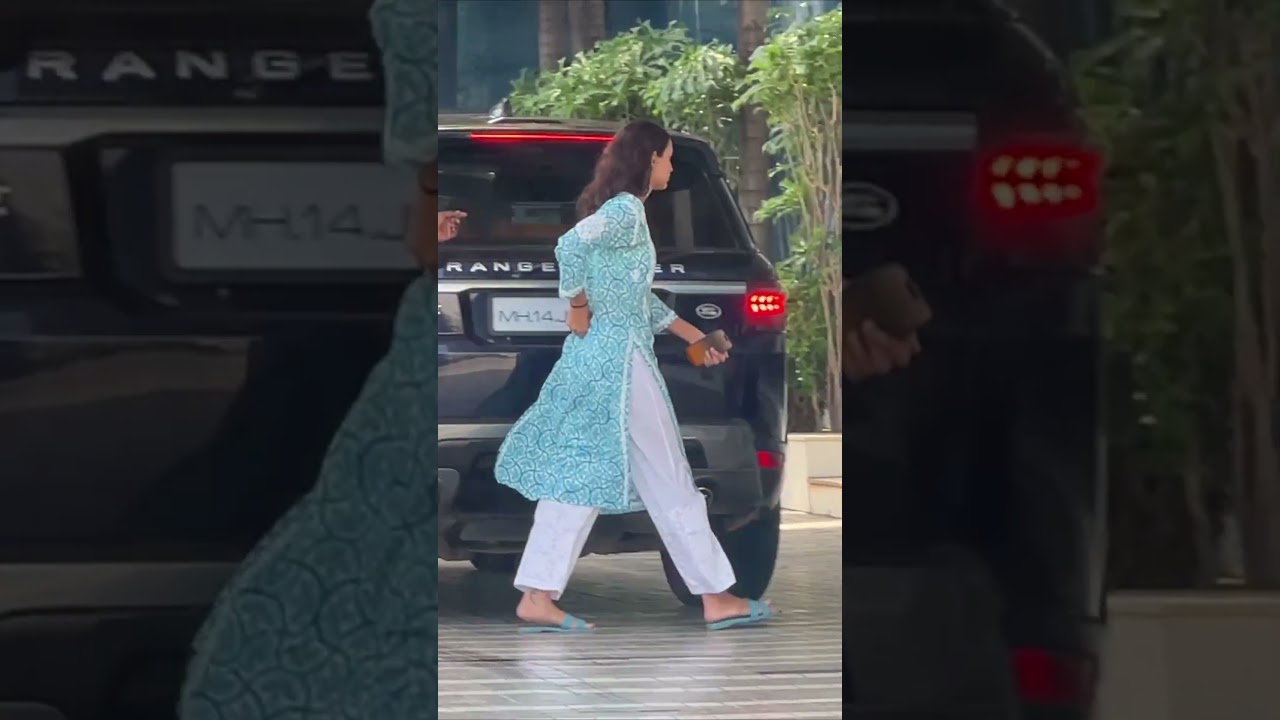 Tripti Dimri Spotted In Bandra | Effortless Beauty & Style 🌟📸 