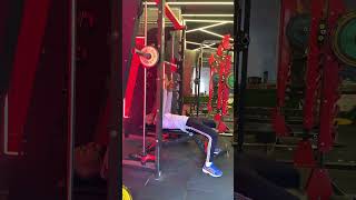 Working on upper body explosive power &amp; rotational core strength #training #core #strength #shorts