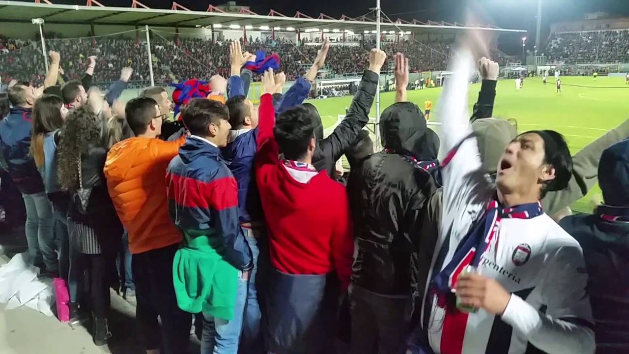 Coro Crotone ~ 13 anni ~