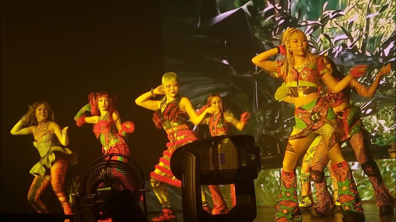 XG - IYKYK (Live) (The First Howl Tour, O2 Victoria Warehouse, Manchester, 18/11/2024)