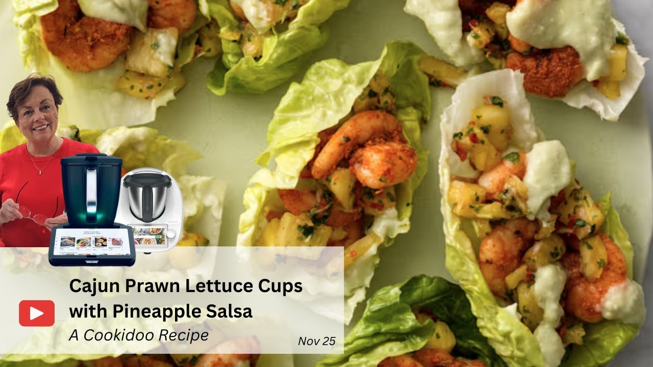 Чашечки салата с креветками каджун и ананасовой сальсой