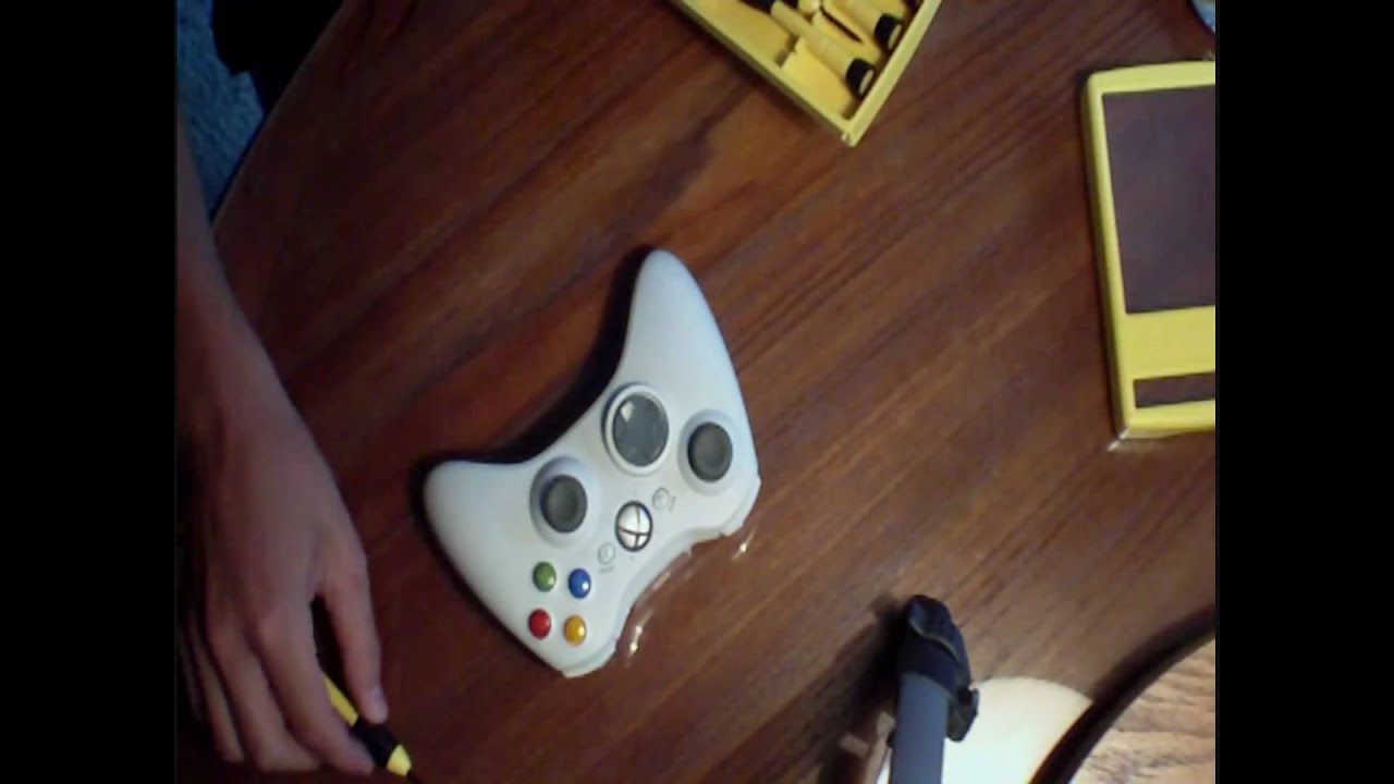 How to Take apart your xbox 360 controller with flatheads YouTube