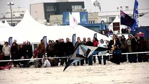 Richard Debray - Freestyle kite champion - Berck 2...