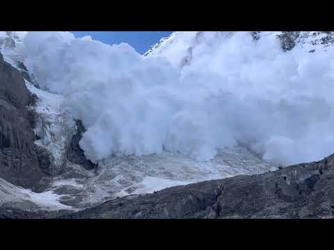 Avalanche on Nanga Parbat