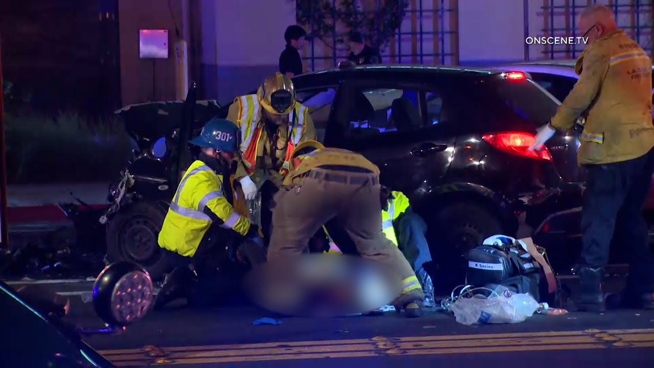 Driver Dead After Running Red Light - YouTube