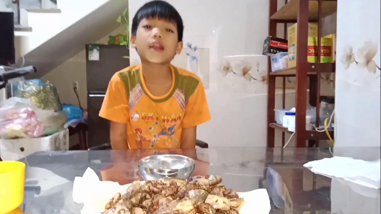 Cá rô ron rán giòn - Đồng Quê TV - YouTube