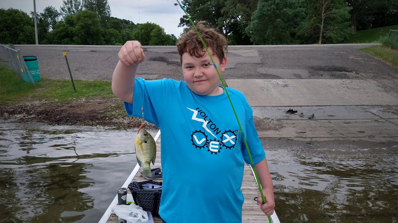 Beaver Lake fishing! - YouTube