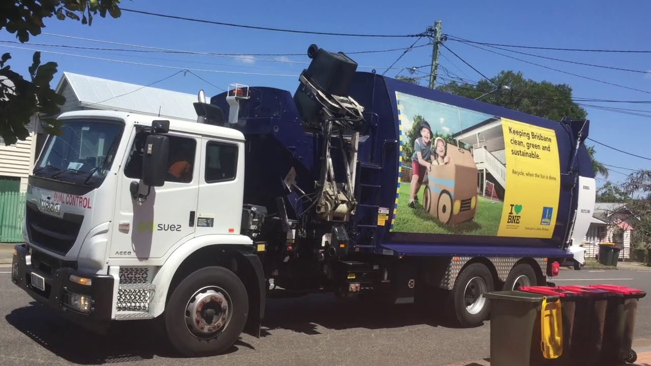 Greenslopes Annerley & Dutton Park Recycling with Brett in BSR804