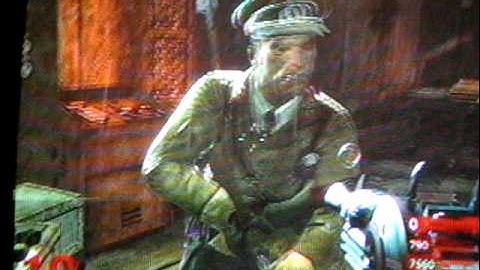 cod5 glitch all weopons in zoombies(map pack2)