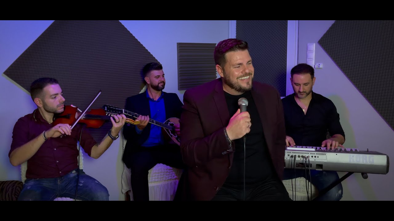 StudioBroX - Απόσπασμα Live με Αντώνη Σιγανό