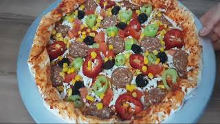 Hamur yoğurmak YOK ‼️Sadece iki yufka ile bir tepsi pizza👌#pizza #kolaypizza #yufkapizzası