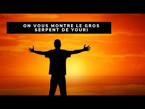 YOURI nous montre son GROS SERPENT !