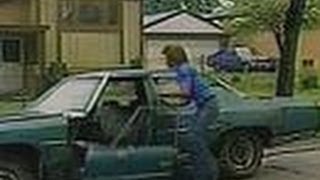 Victory Auto Wreckers - 'Car Door Mishap' (Commercial, 1992)