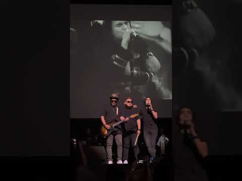 Konser st12 saat terakhir semua nangis