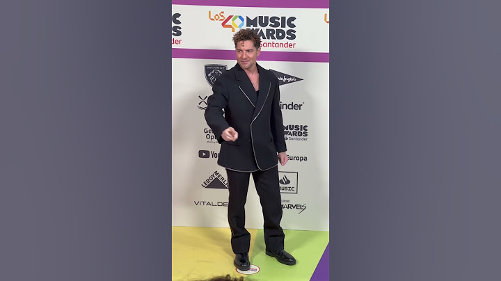 David Bisbal posa en la alfombra roja de Los 40 Music Awards